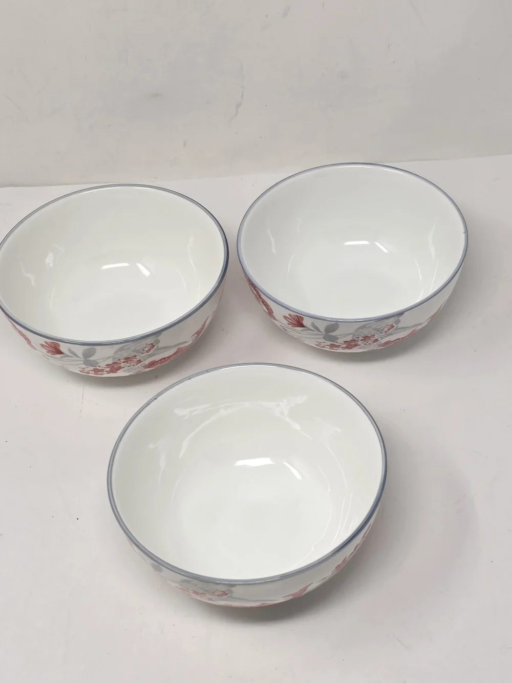 SF Marked glazed Porcelain Bowls with Red Floral&Fish Motif Japanese Set of 3